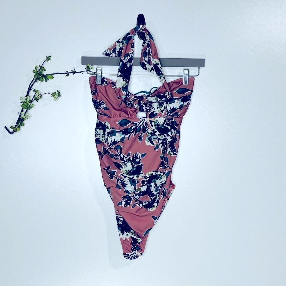 Splendid for A Pea in the Pod Maternity Pink Teal Floral Tie Back Swimsuit